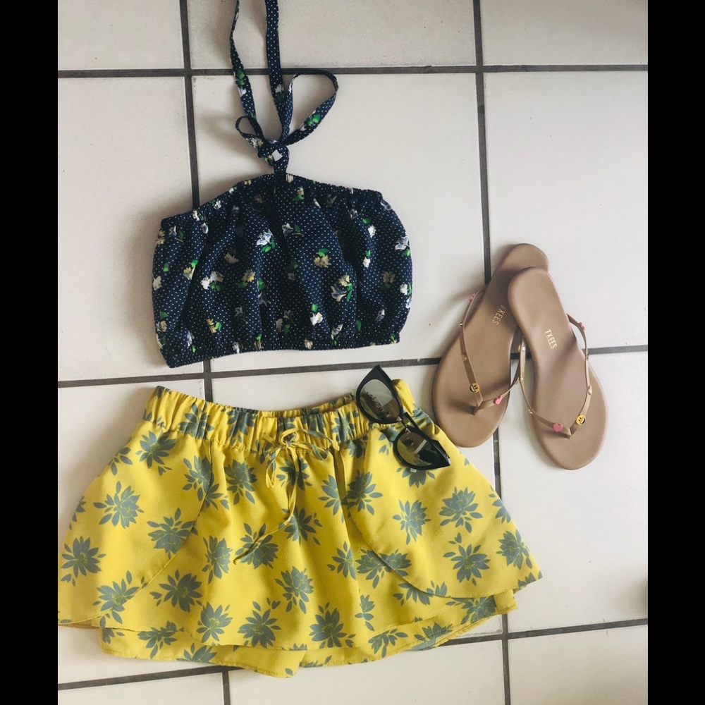 🦀 2x20 Zara floral skort